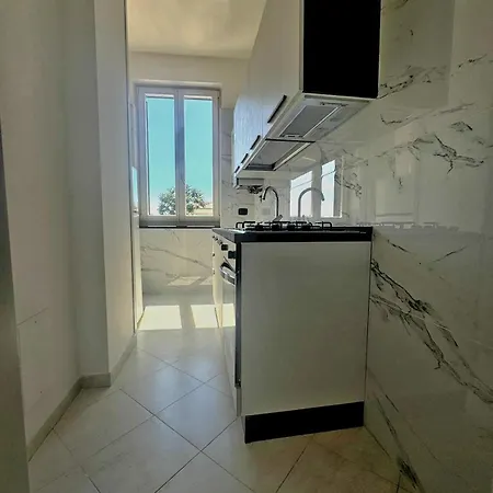 Leone & Victoria House Apartment *
