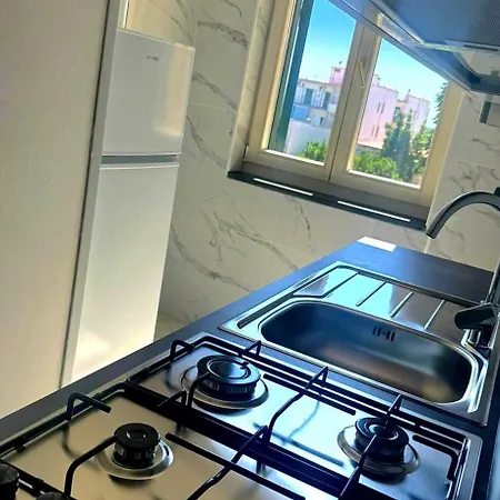 Leone & Victoria House Apartment